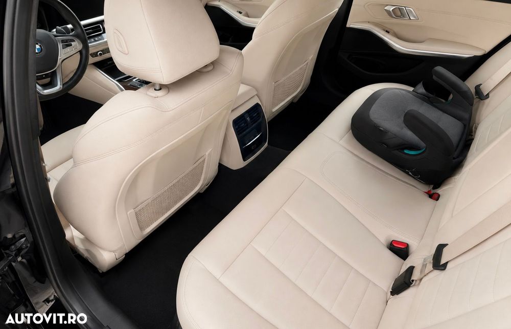 BMW Seria 3 330d xDrive Aut. Sport Line - 7