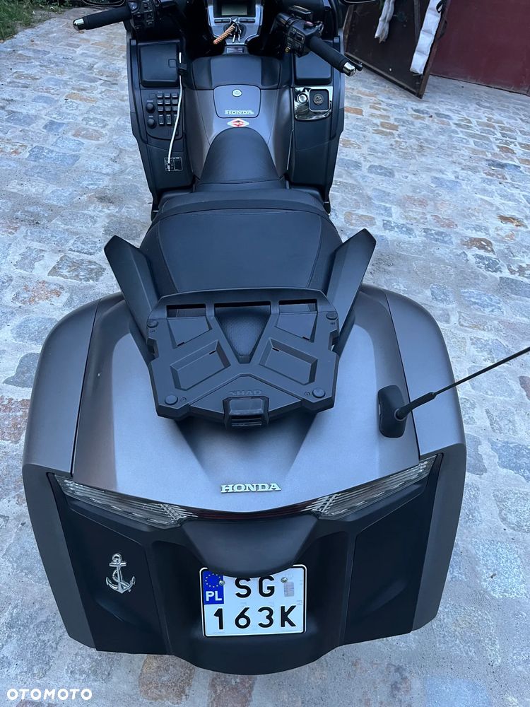Honda GL - 11