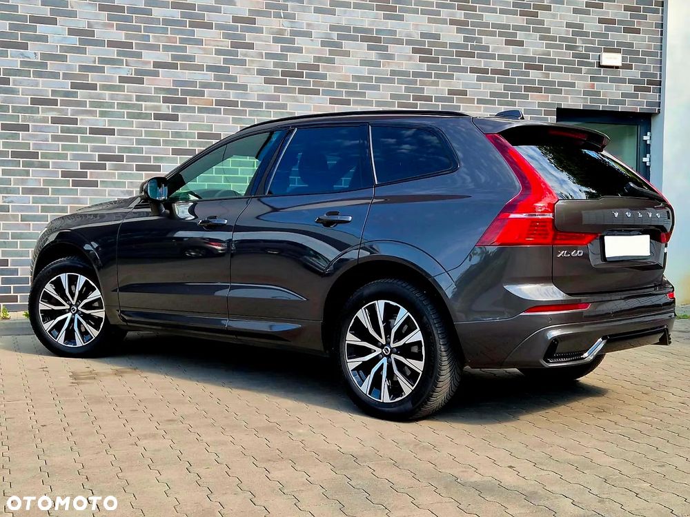 Volvo XC 60 B4 D Ultimate Dark - 12
