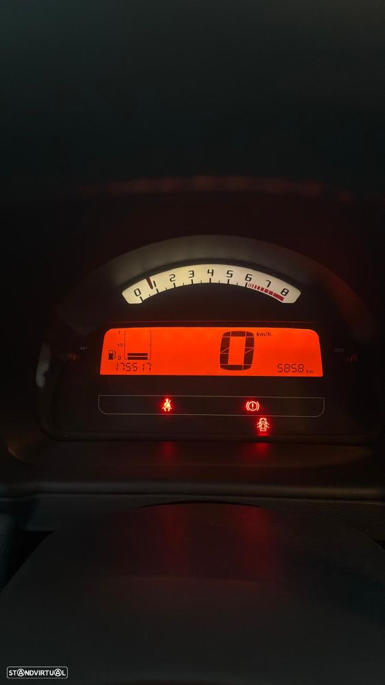 Citroën C2 1.1 SX - 9