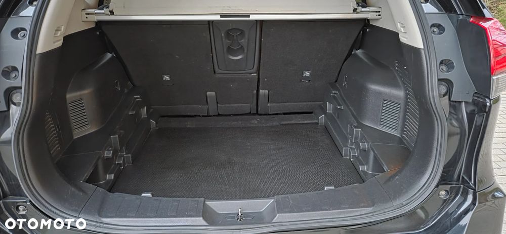 Nissan X-Trail 2.0 dCi Tekna 2WD Xtronic - 25