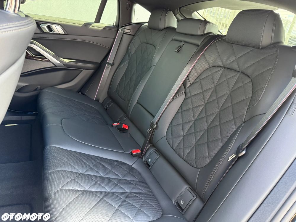 BMW X6 xDrive30d - 29