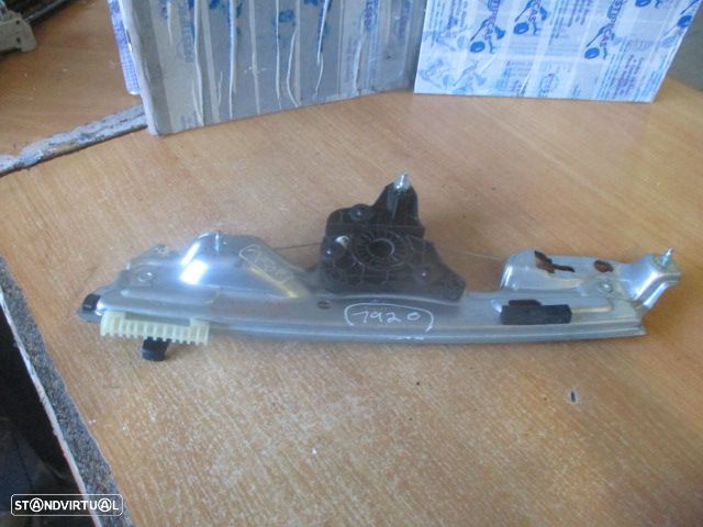 Elevador Sem Motor C42837 101 RENAULT MEGANE 4 2017 1.5DCI 110CV 5P AZUL TE - 1