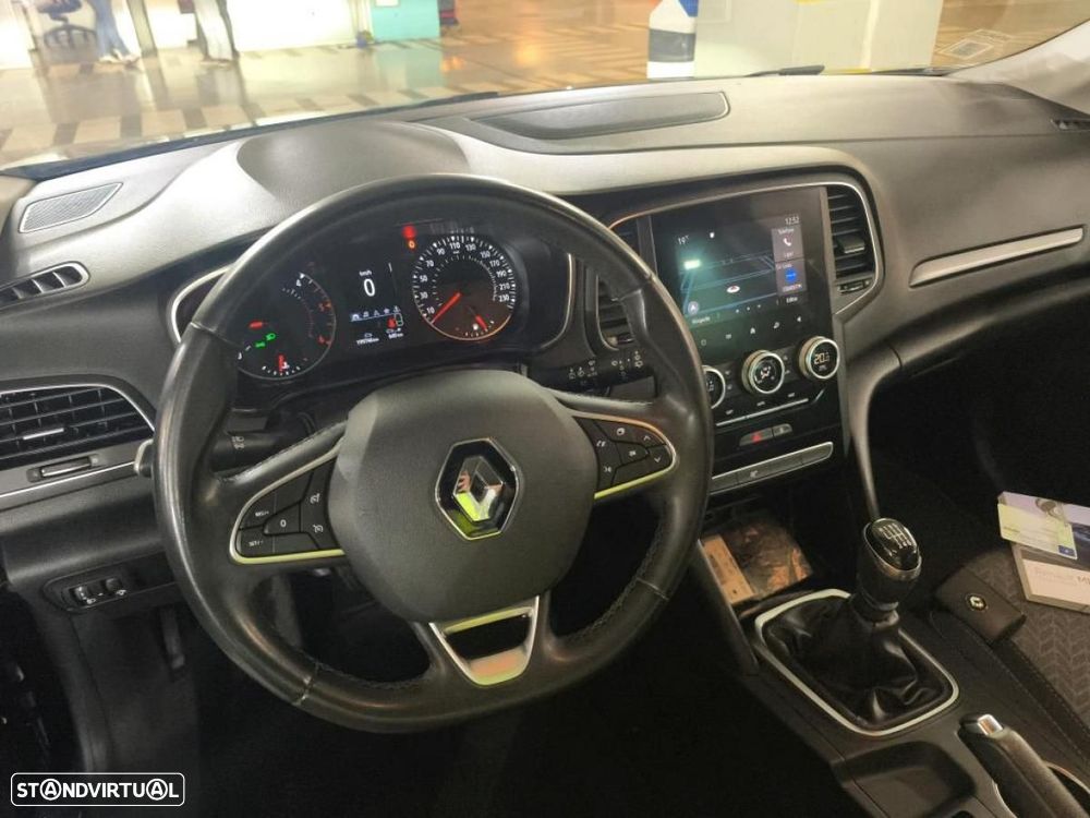 Renault Mégane 1.5 Blue dCi Limited - 6