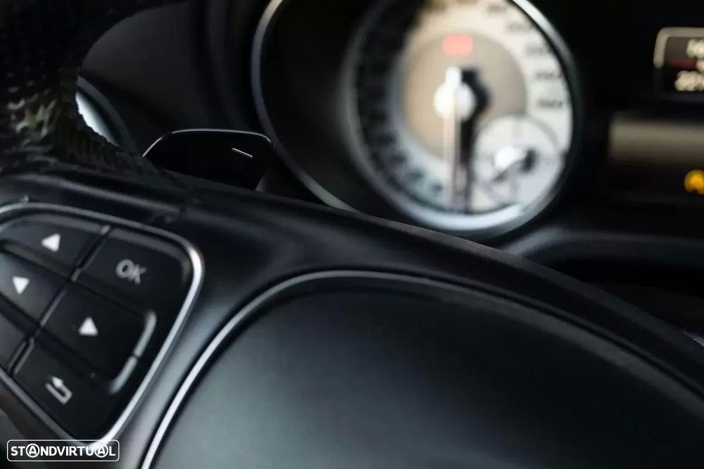 Mercedes-Benz CLA 200 - 28