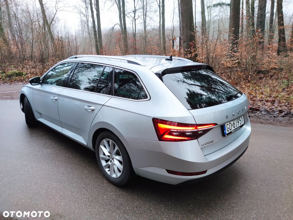 Skoda Superb 2.0 TDI SCR Style DSG - 8