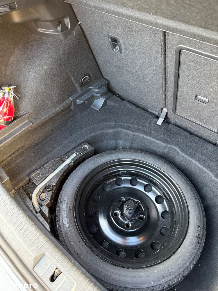 Volkswagen Golf 1.6 TDI BMT Comfortline DSG - 16