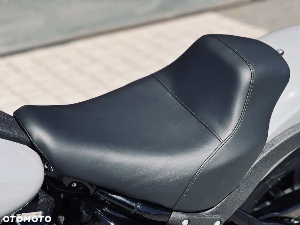 Harley-Davidson Softail Low Rider - 19
