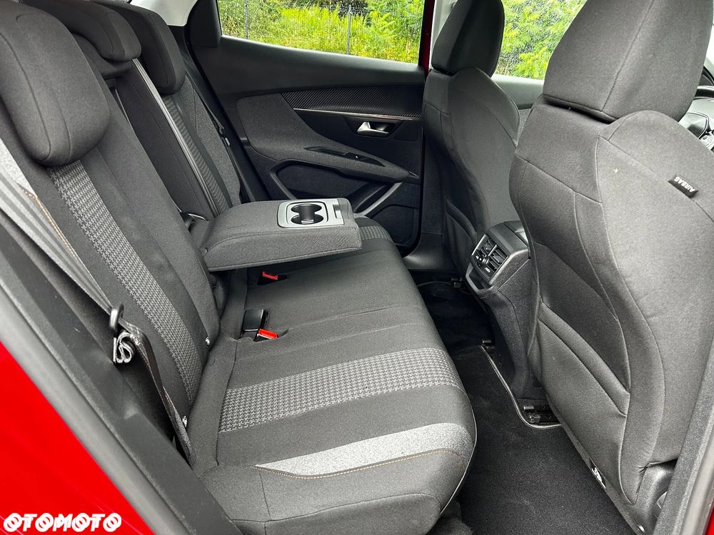 Peugeot 3008 BlueHDi 130 Stop & Start EAT8 Active - 32
