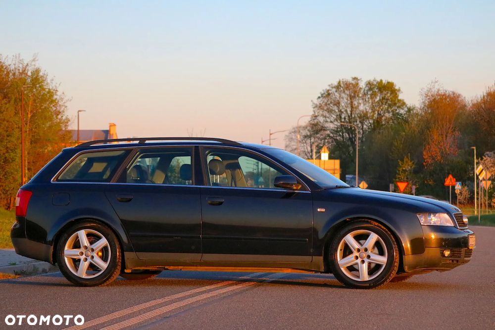 Audi A4 Avant - 4