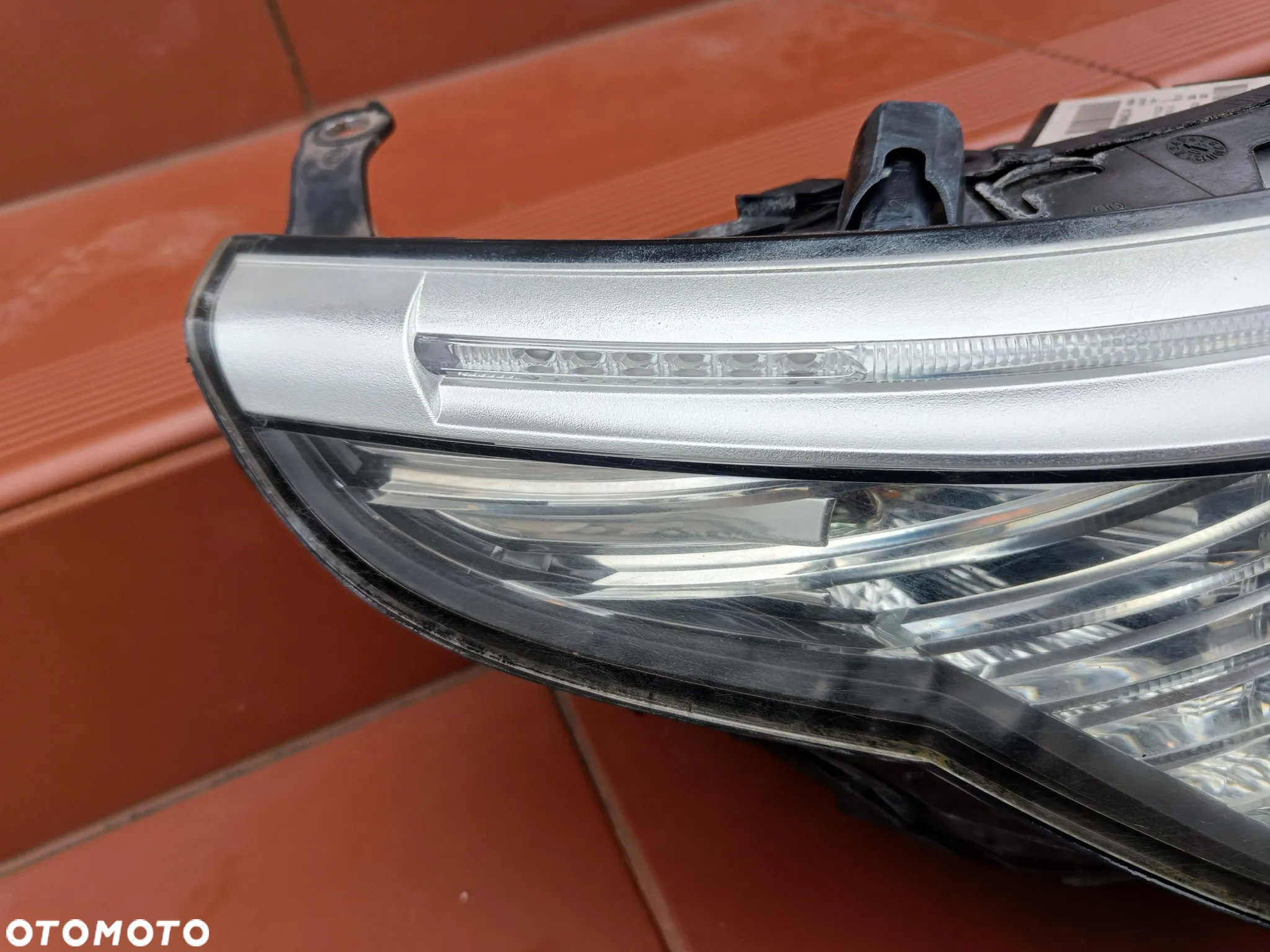 BMW E60 E61 LIFT LCI Lampa Przód PRZEDNIA DYNAMIC Xenon Europa Prawa - 2