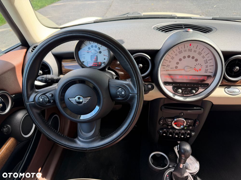 MINI Clubman One Soho - 28