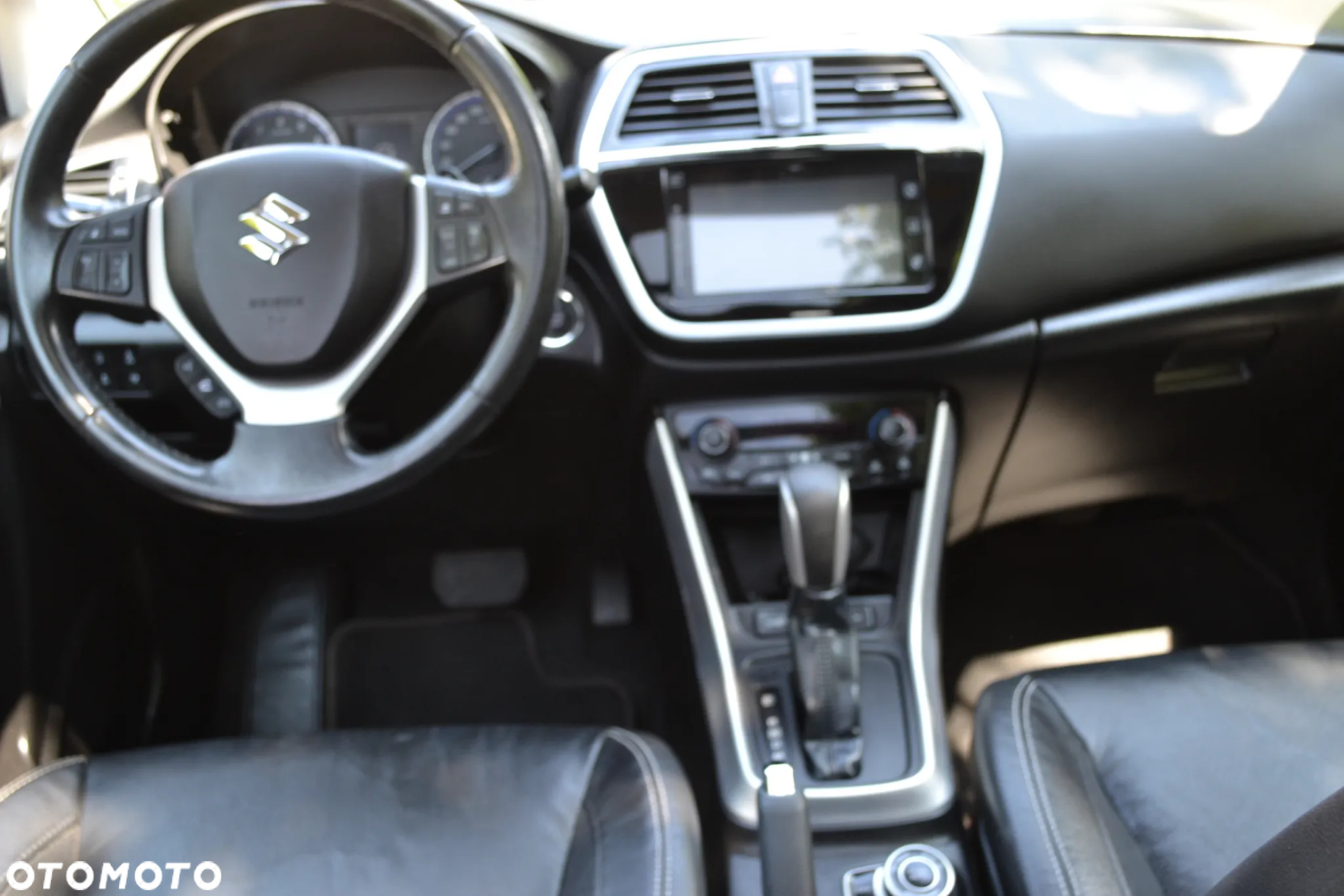 Suzuki SX4 S-Cross 1.4 T Premium 4WD - 8