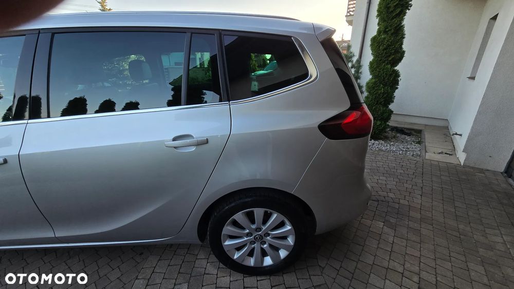 Opel Zafira - 23