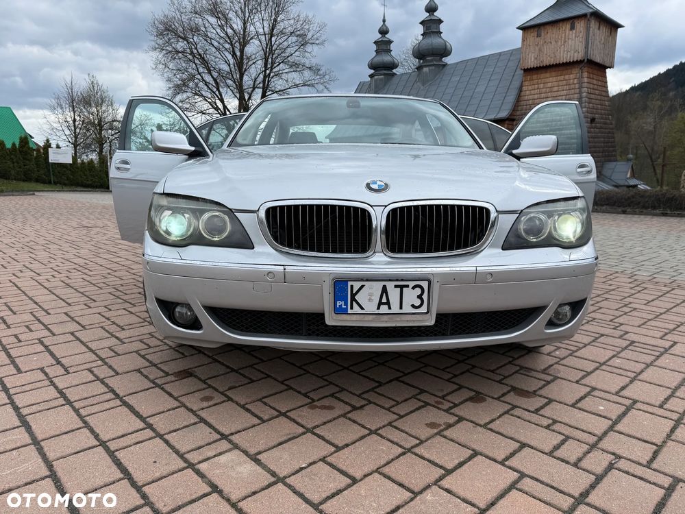BMW Seria 7 750Li - 21