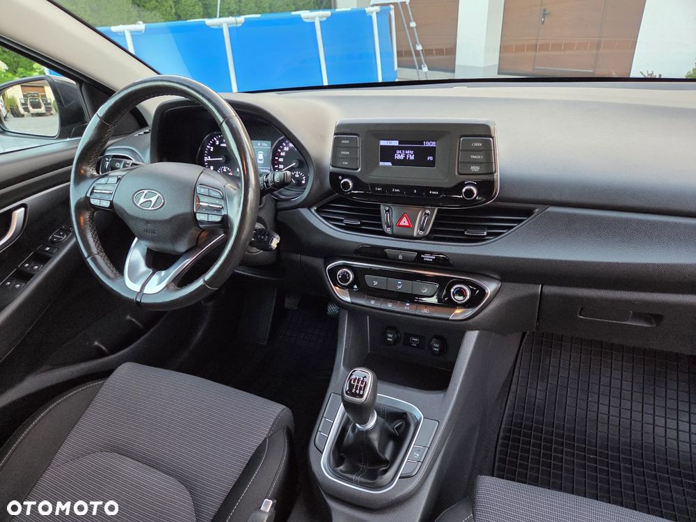 Hyundai i30 1.5 DPI Classic + - 35