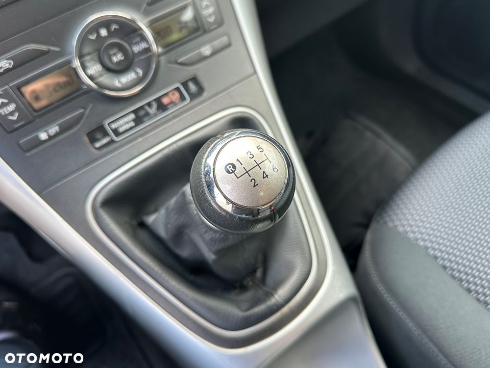 Toyota Auris 1.6 Edition - 13