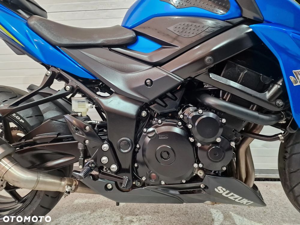 Suzuki GSX - 9