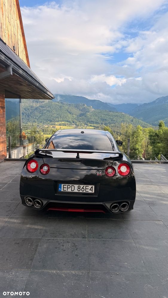 Nissan GT-R - 38