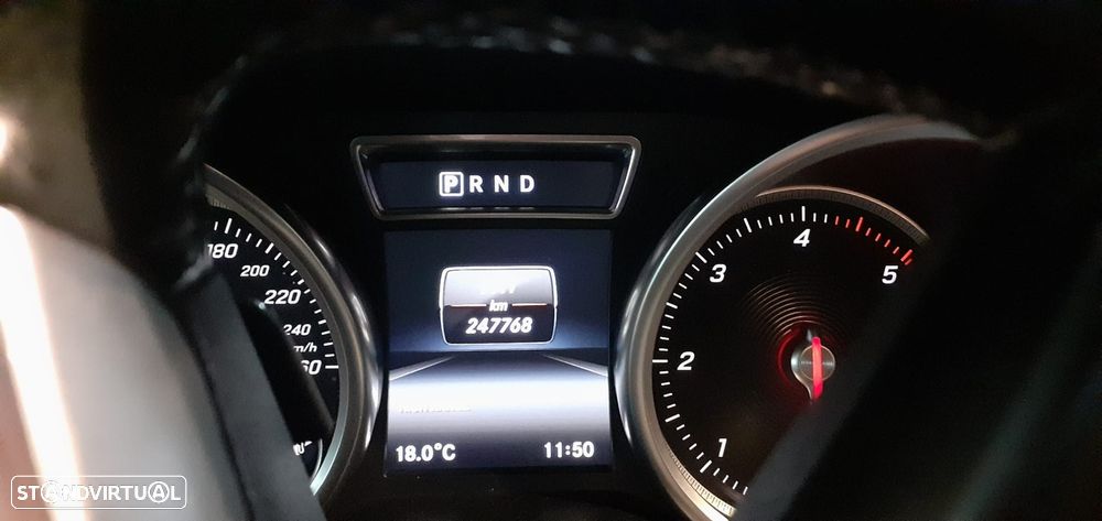 Mercedes-Benz G 350 d - 17