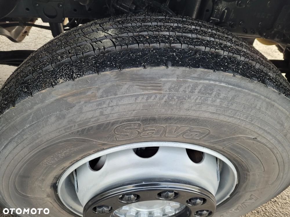 Mercedes-Benz AXOR 1833 330KM // HDS ŻURAW DŹWIG // KRÓTKI ROZSTAW // WYSOKA BURTA // MOŻLIWA WYWROTKA KIPER - 17