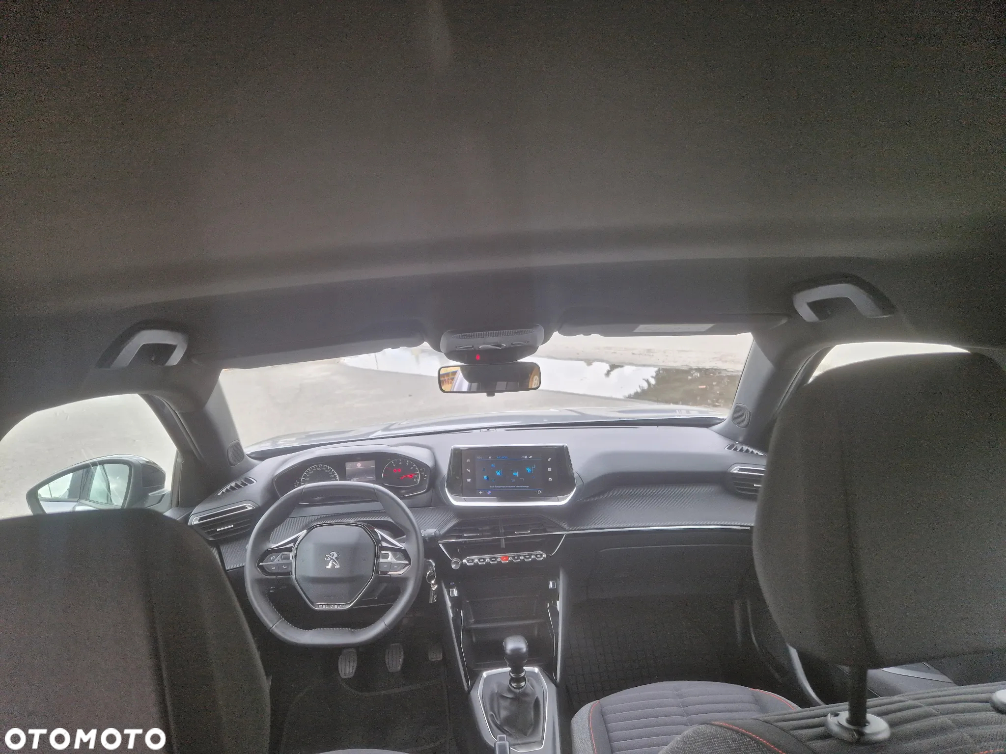 Peugeot 2008 PureTech 100 Allure - 14