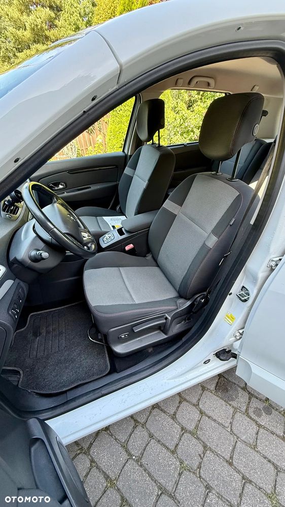 Renault Scenic - 10