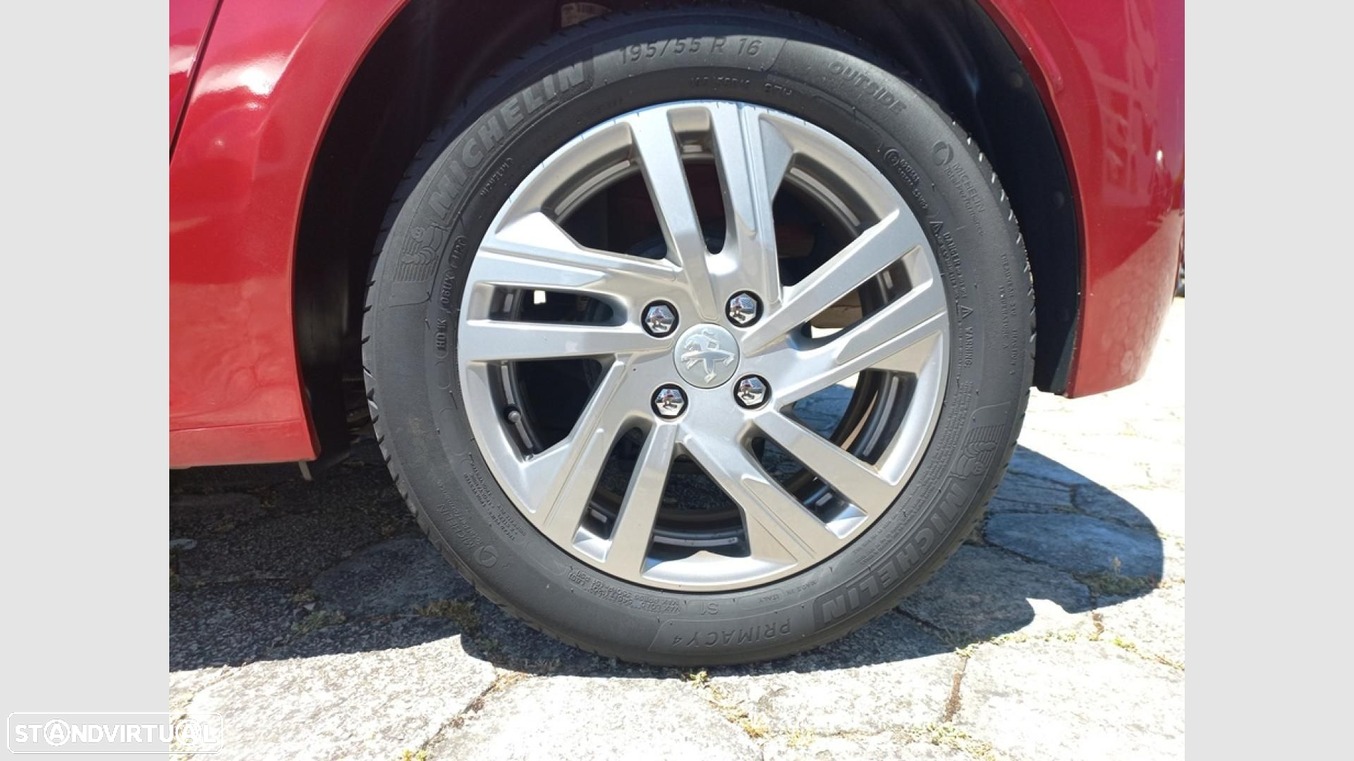 Peugeot 208 1.2 PureTech Active Pack - 7