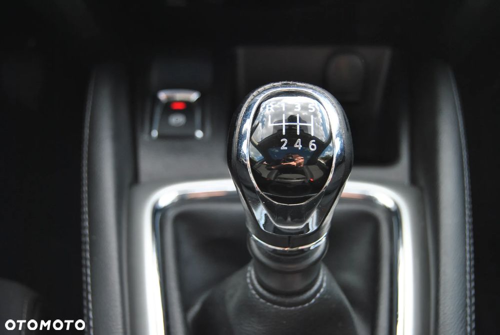 Nissan Qashqai 1.5 dCi DPF acenta - 27