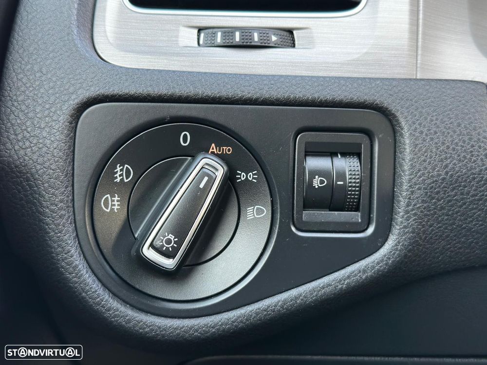 VW Golf Variant 1.6 TDi Confortline - 17