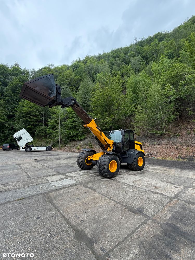 JCB TM 310S - 1
