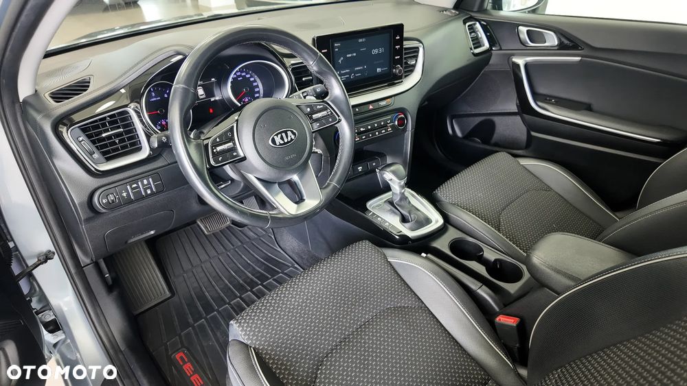 Kia Ceed 1.6 CRDi DCT Platinum Edition - 9