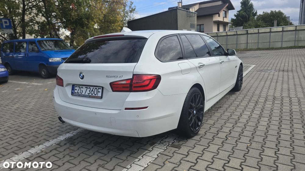 BMW Seria 5 520d - 4