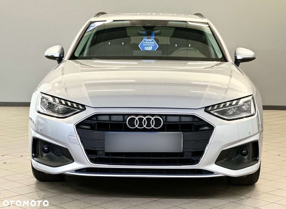 Audi A4 Avant 40 TDI S tronic - 4