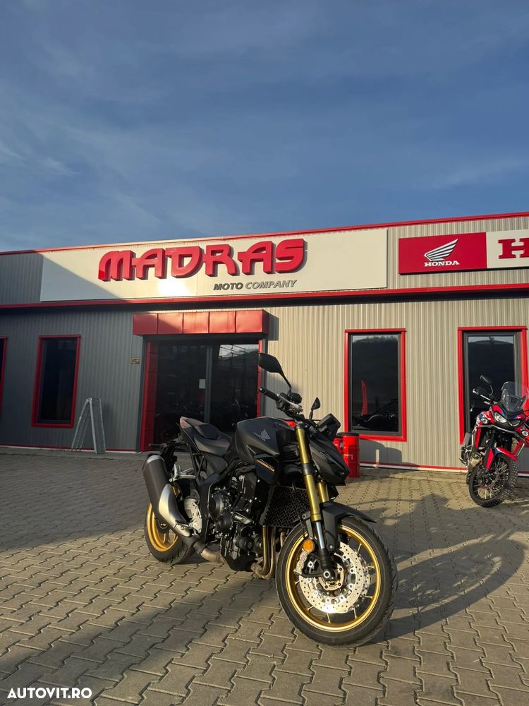 Honda CB 1000 Hornet - 1