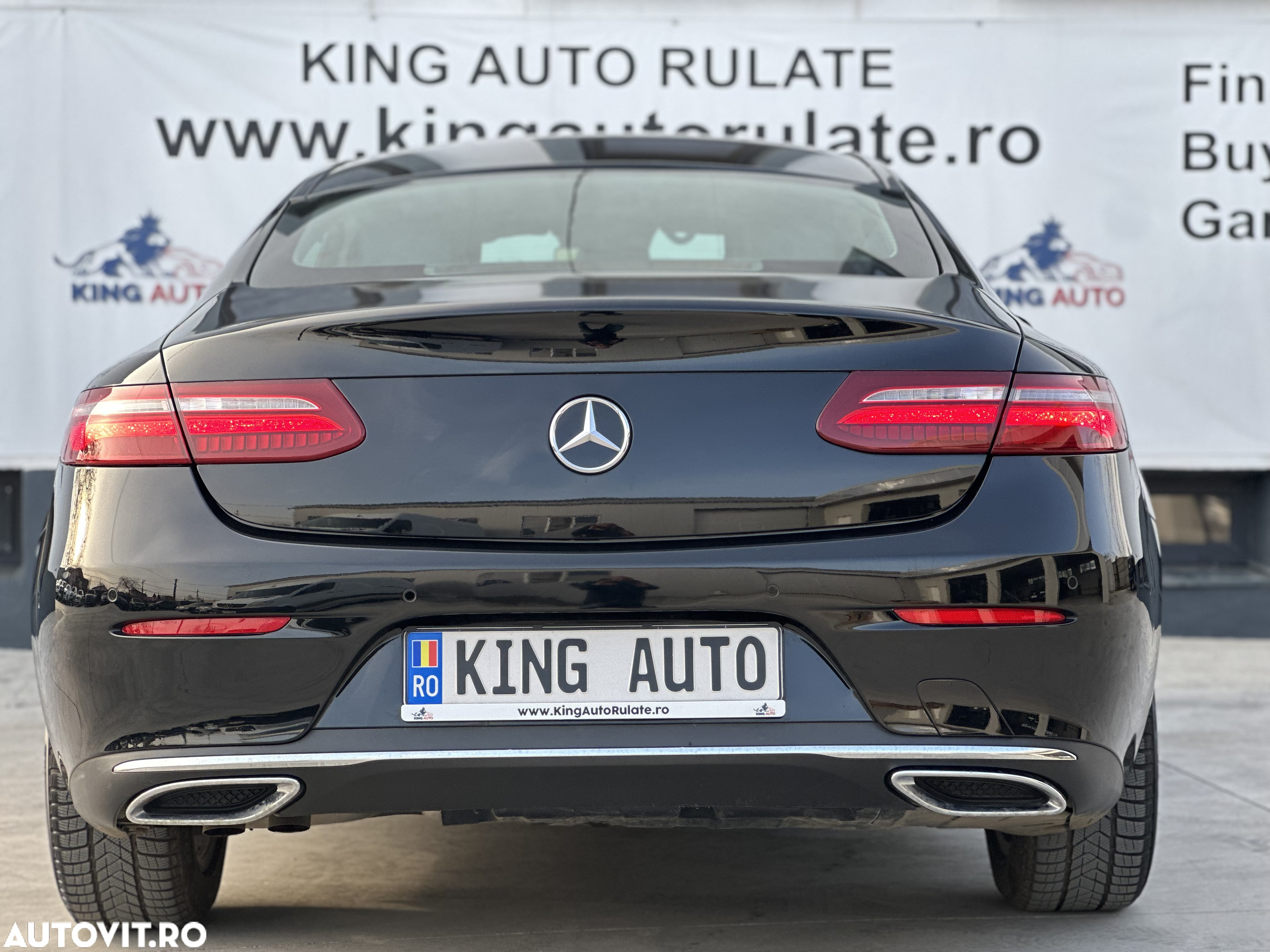 Mercedes-Benz E - 18