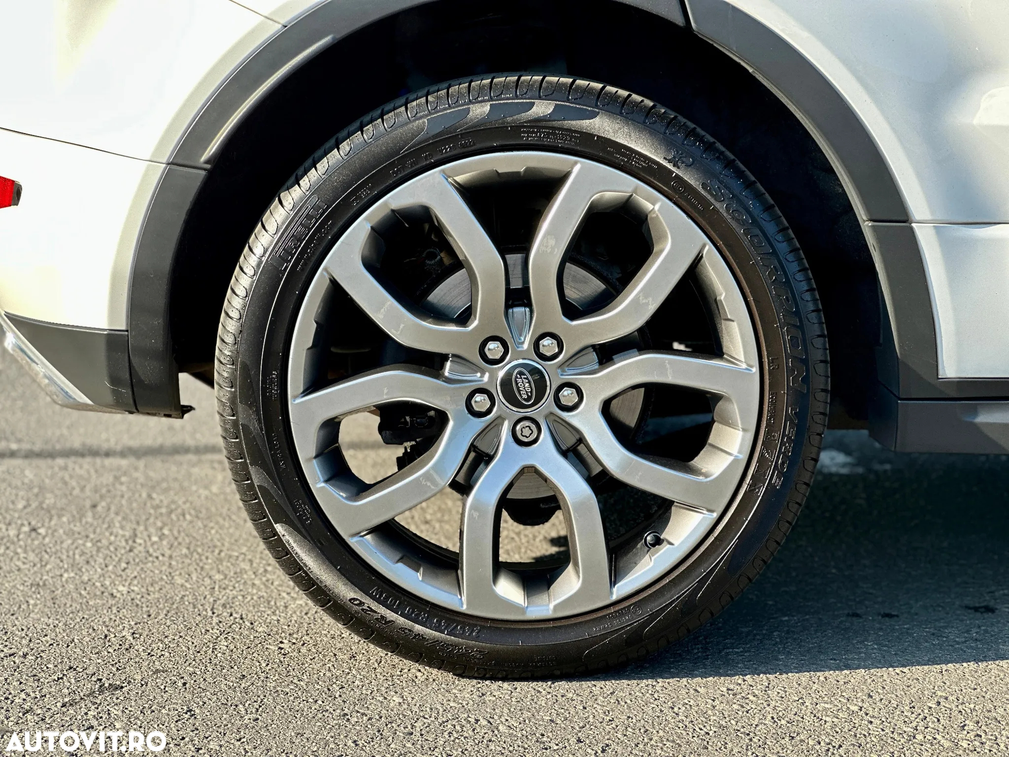 Land Rover Range Rover Evoque - 31