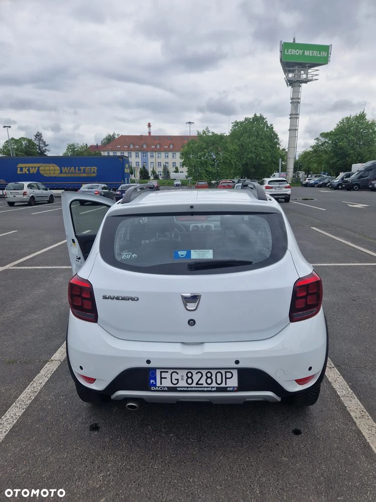 Dacia Sandero Stepway 1.5 dCi Laureate S&S - 3