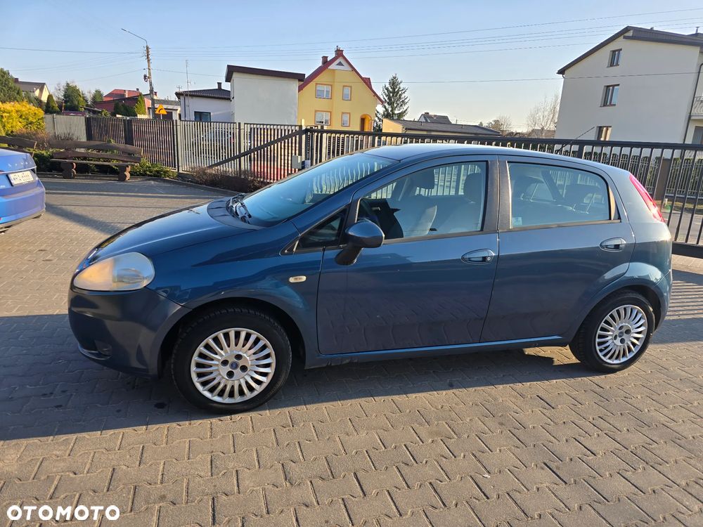 Fiat Grande Punto - 13
