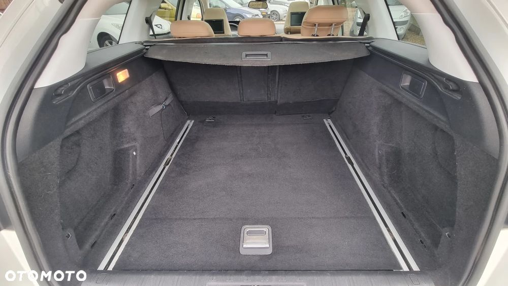 Peugeot 308 1.6 BlueHDi Allure S&S - 21