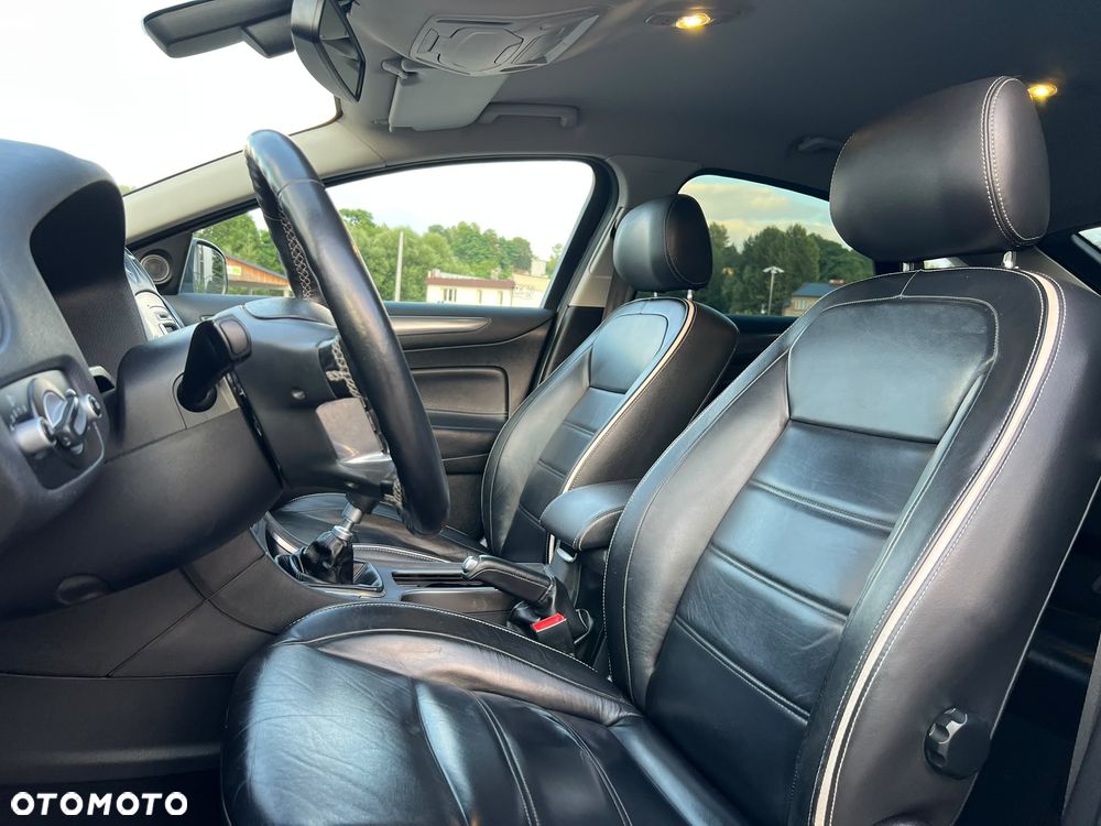 Ford Mondeo 2.0 TDCi Titanium - 23