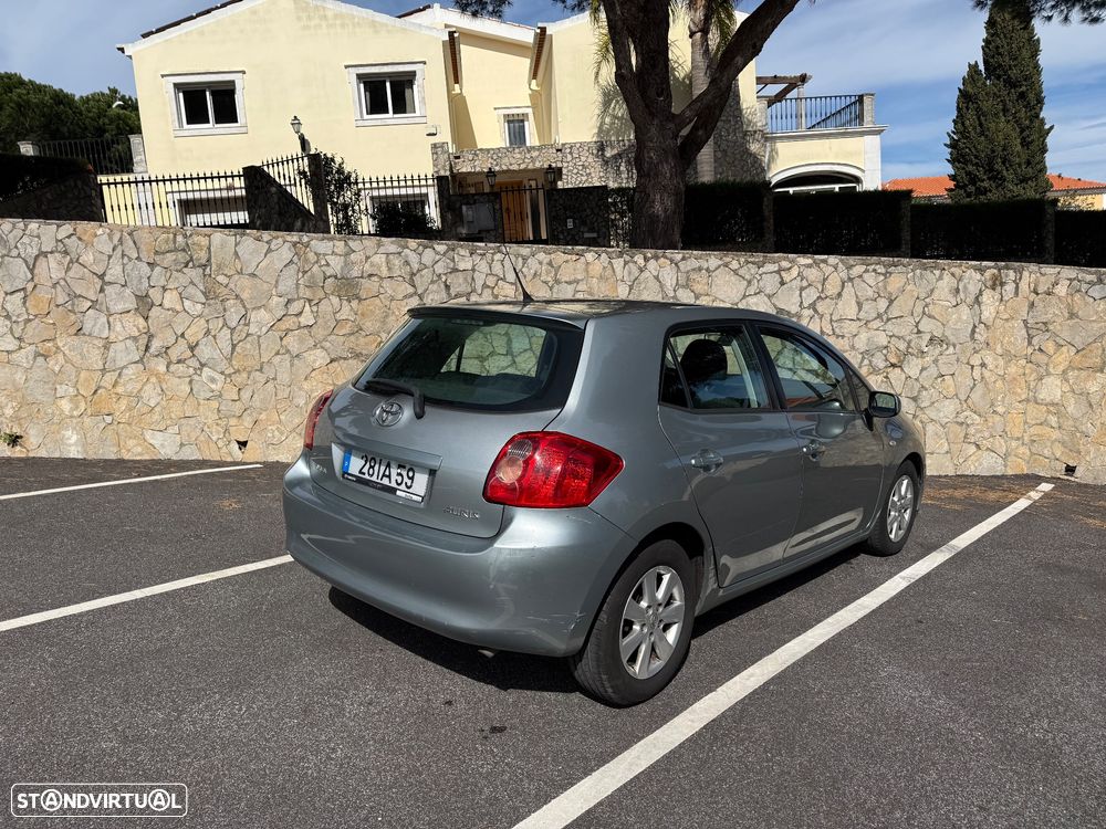 Toyota Auris 1.4 D-4D Sol DPF - 11