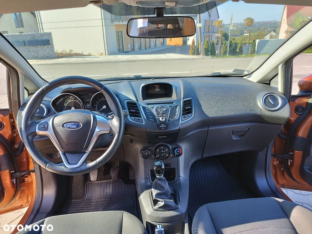 Ford Fiesta - 12