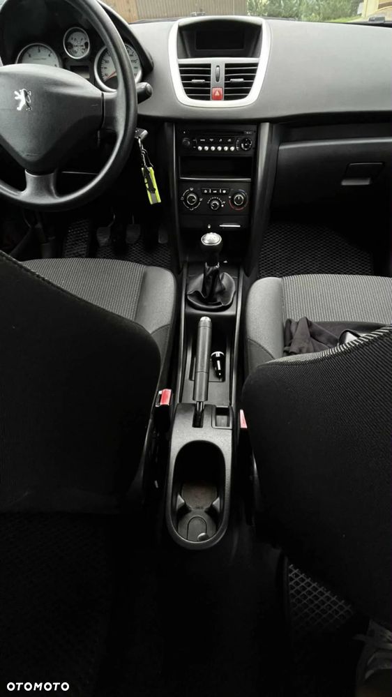 Peugeot 207 1.6 HDi Trendy 99g - 7