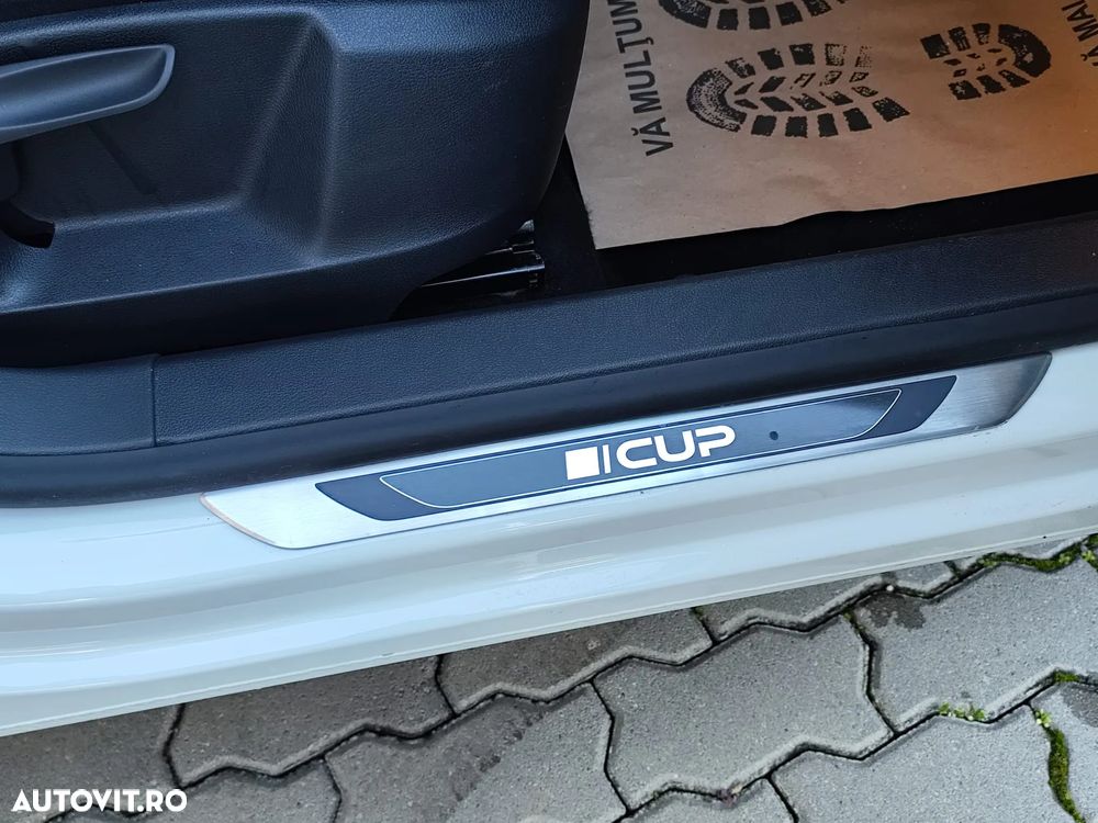 Volkswagen Tiguan - 8