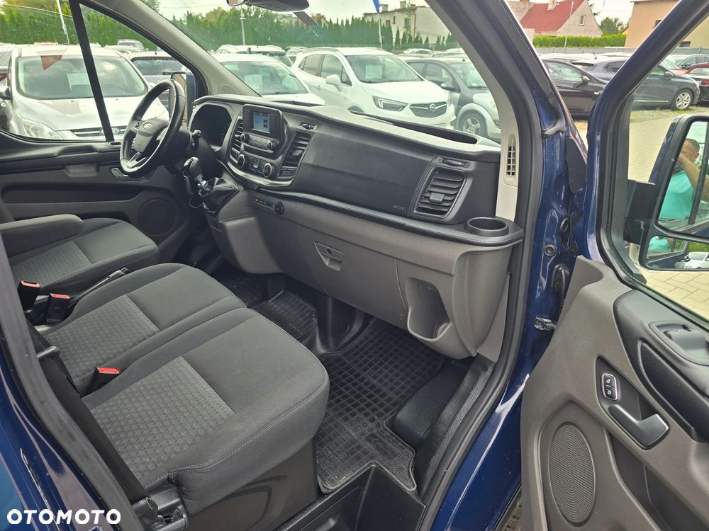 Ford Transit Custom - 11