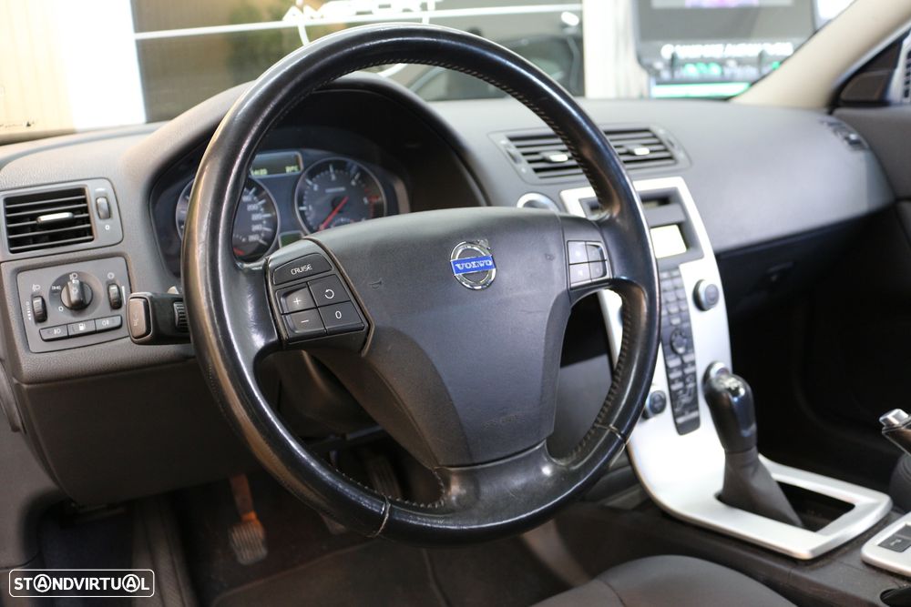 Volvo C30 1.6 D Momentum - 18