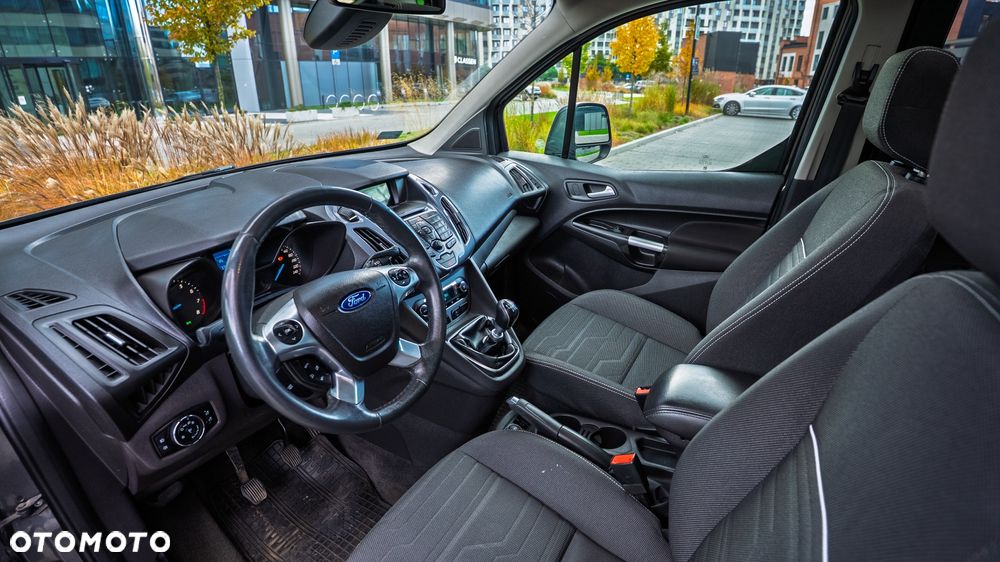 Ford Tourneo Connect 1.0 EcoBoost Titanium - 27