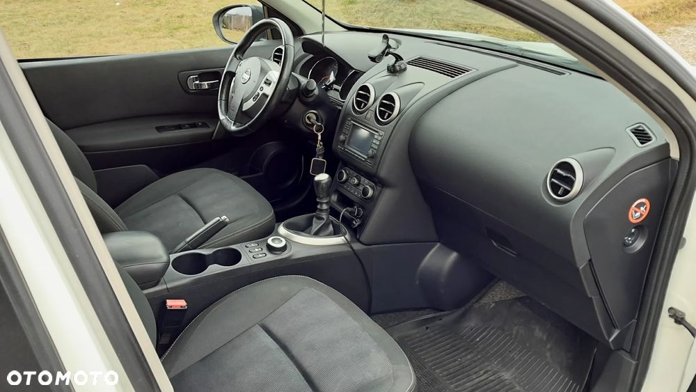 Nissan Qashqai+2 2.0 4x4 Tekna - 9