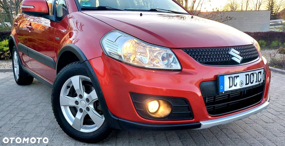 Suzuki SX4 2.0 DDiS 4x4 Style - 12